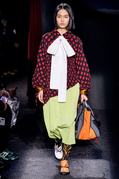 Look 26